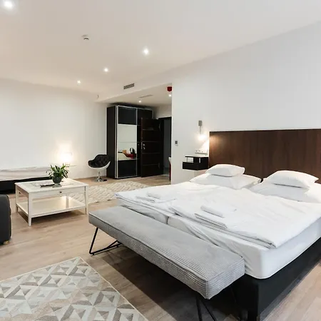 Littke Pezsgohaz Hotel apartamentowy 4*