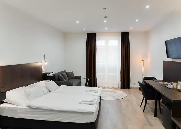 Littke Pezsgohaz Hotel apartamentowy 4*