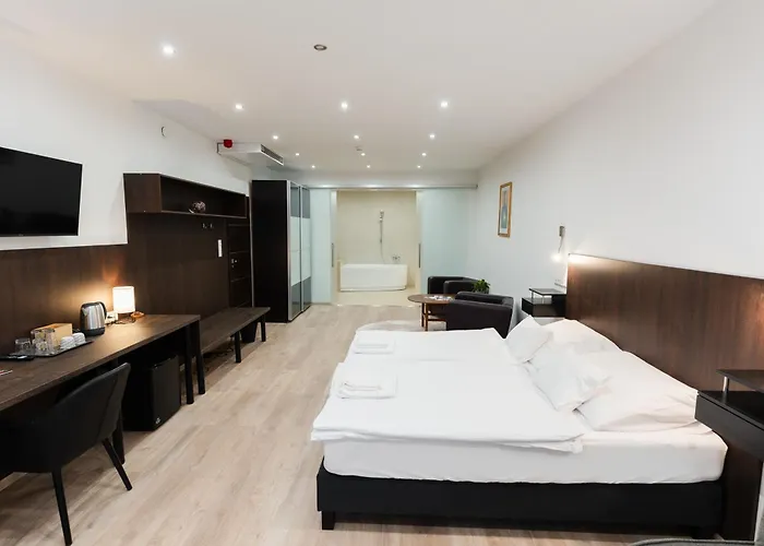 Littke Pezsgohaz Печ